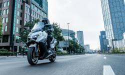 Yamaha Zlín TMAX TECH MAX