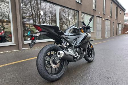 Yamaha Zlín YZF-R125