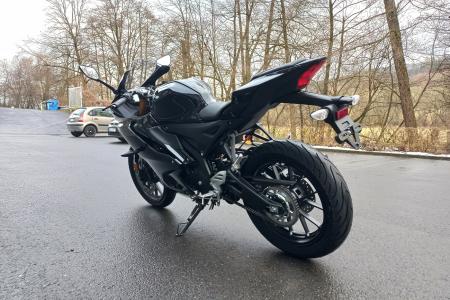 Yamaha Zlín YZF-R125