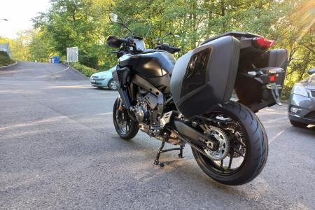 Yamaha Zlín Tracer 9GT Y-AMT
