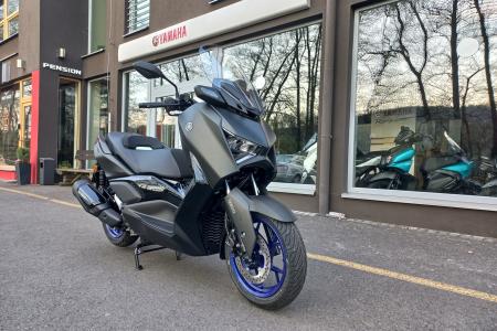 Yamaha Zlín XMAX 300