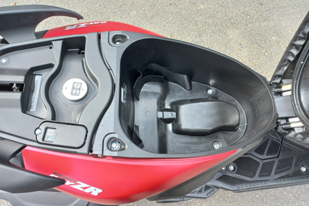 Yamaha Zlín RayZR 125