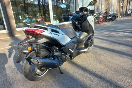 Yamaha Zlín XMAX 125 Tech Max