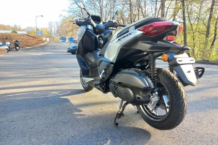 Yamaha Zlín XMAX 125 Tech Max