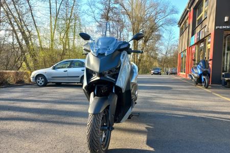 Yamaha Zlín XMAX 125 Tech Max