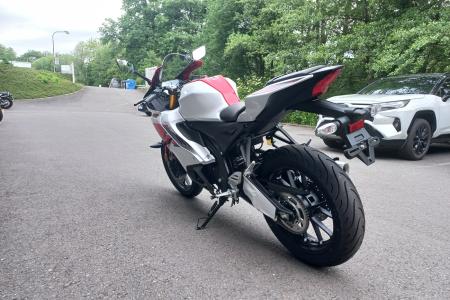 Yamaha Zlín YZF-R125