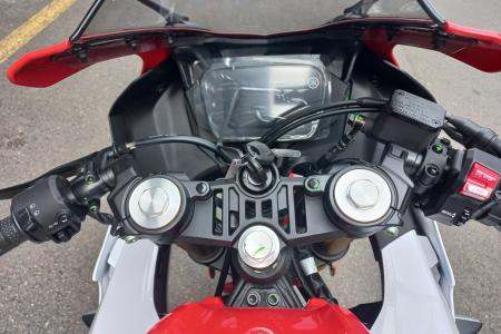 Yamaha Zlín YZF-R125