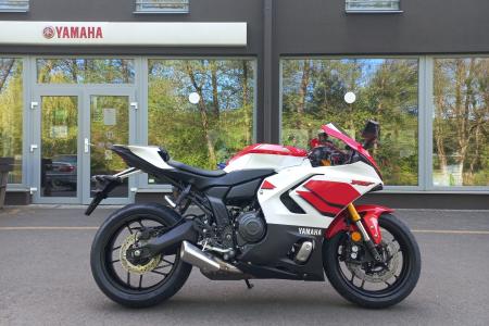 Yamaha Zlín R7 70th Anniversary