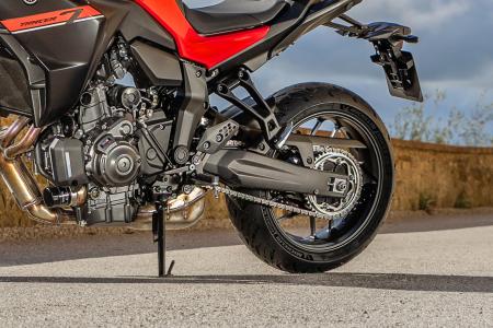 kyvná vidlice se zvýšenou tuhostí