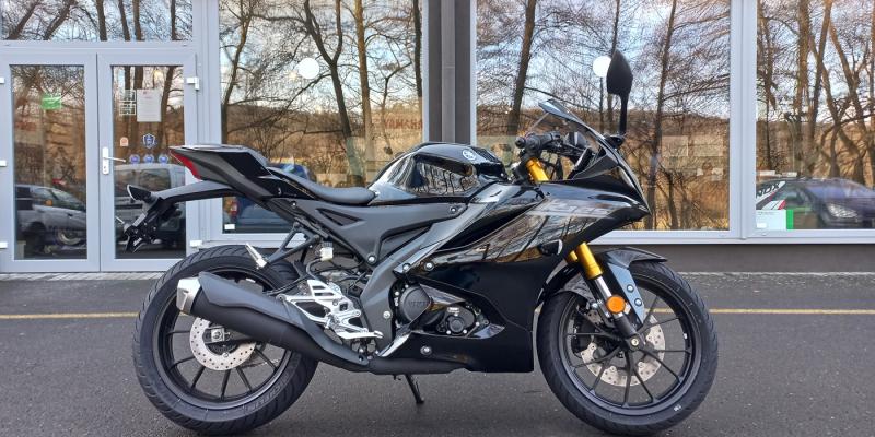 Yamaha Zlín YZF-R125