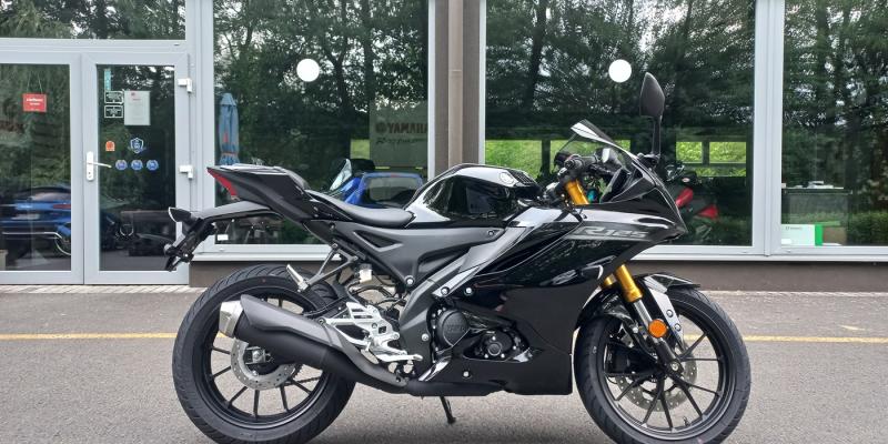 Yamaha Zlín YZF-R125